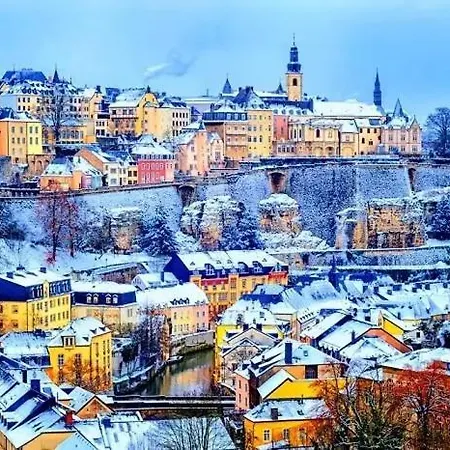 Homestay V4 - Chambre Double - 5 Minutes Du Luxembourg