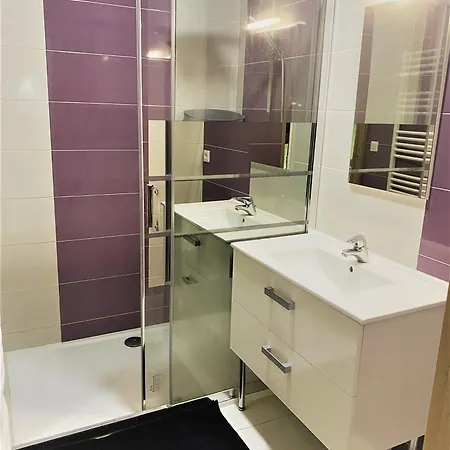 Hotel V4 - Chambre Double - 5 Minutes Du Luxembourg *