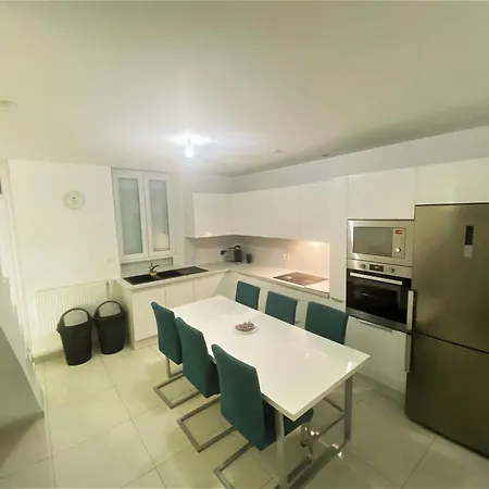 V4 - Chambre Double - 5 Minutes Du Luxembourg Villerupt