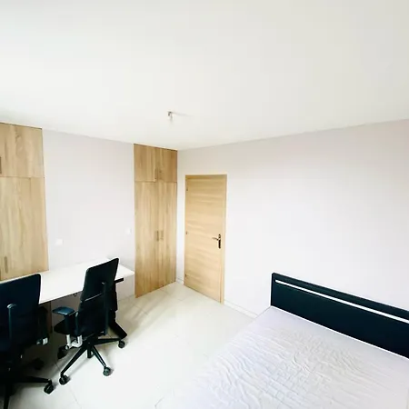 Hotel V4 - Chambre Double - 5 Minutes Du Luxembourg *