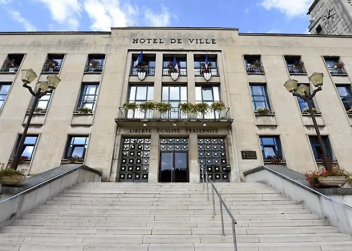 Hotel V4 - Chambre Double - 5 Minutes Du Luxembourg Villerupt