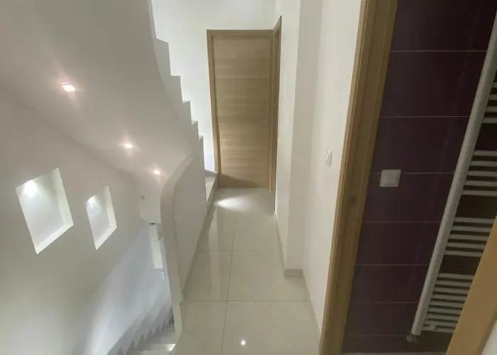 V4 - Chambre Double - 5 Minutes Du Luxembourg *